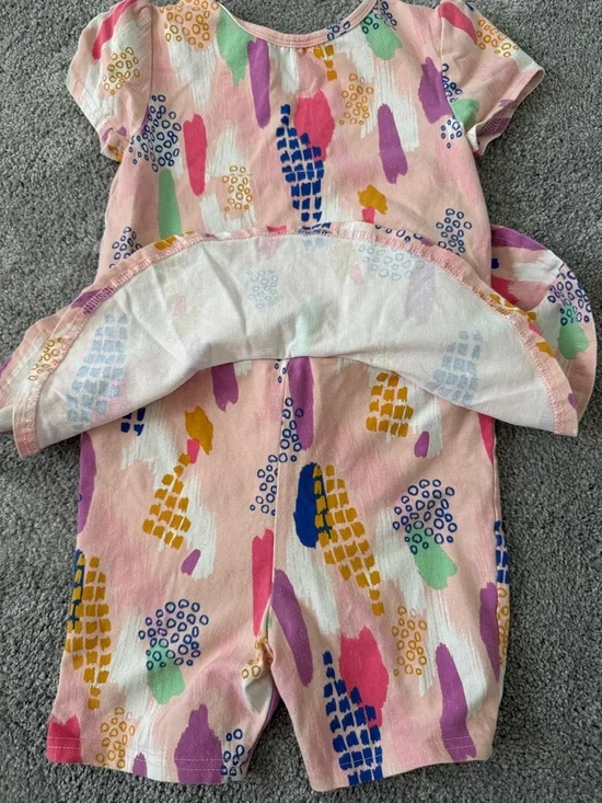 Girls Ruffled Romper - Picture 2 of 7